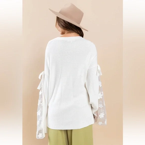 24 Beautiful Flower Detailed Bell Sleeve Knit Sweater Top - Picture 4 of 6